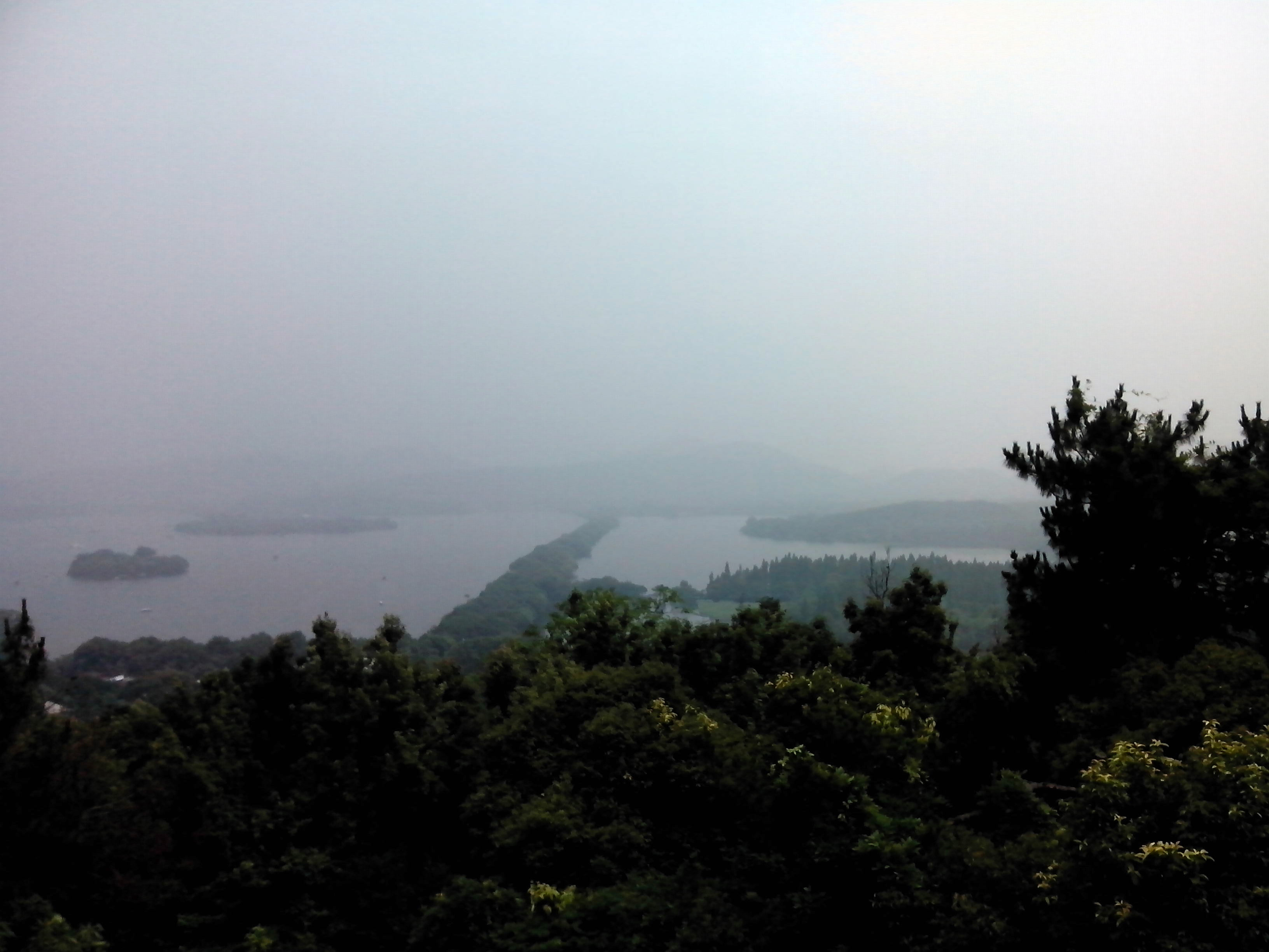 宝石山.西湖.jpg